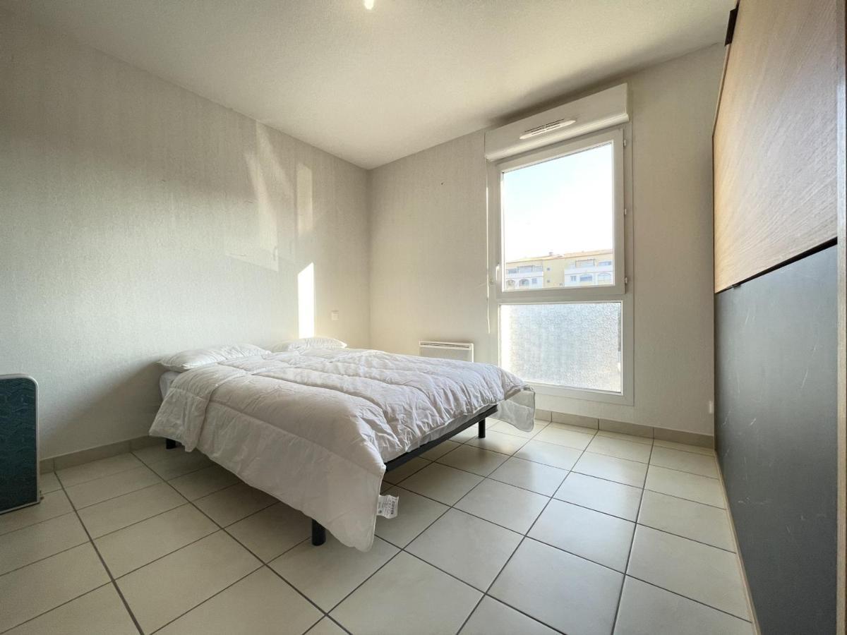 3P Climatise Avec Parking, Piscine, Proche Plage Et Commerces A Sete - Fr-1-338-497 Bagian luar foto