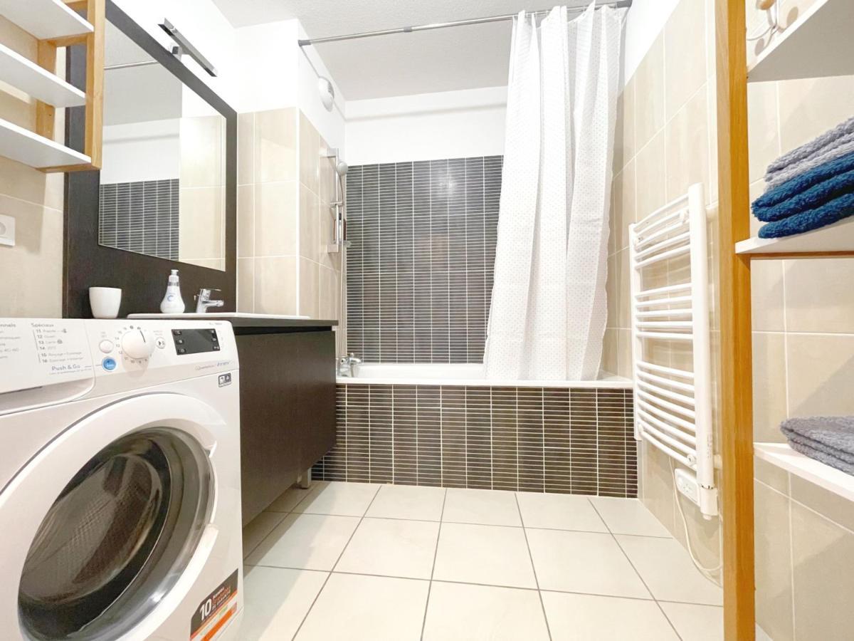 3P Climatise Avec Parking, Piscine, Proche Plage Et Commerces A Sete - Fr-1-338-497 Bagian luar foto